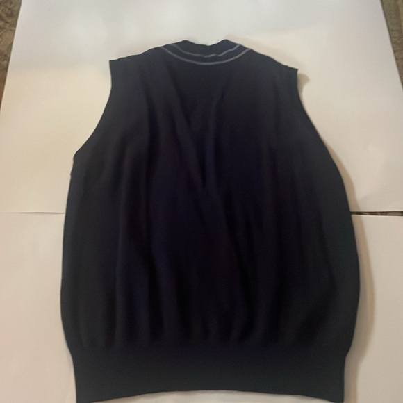 Cute navy sweater vest - Picture 4 of 4